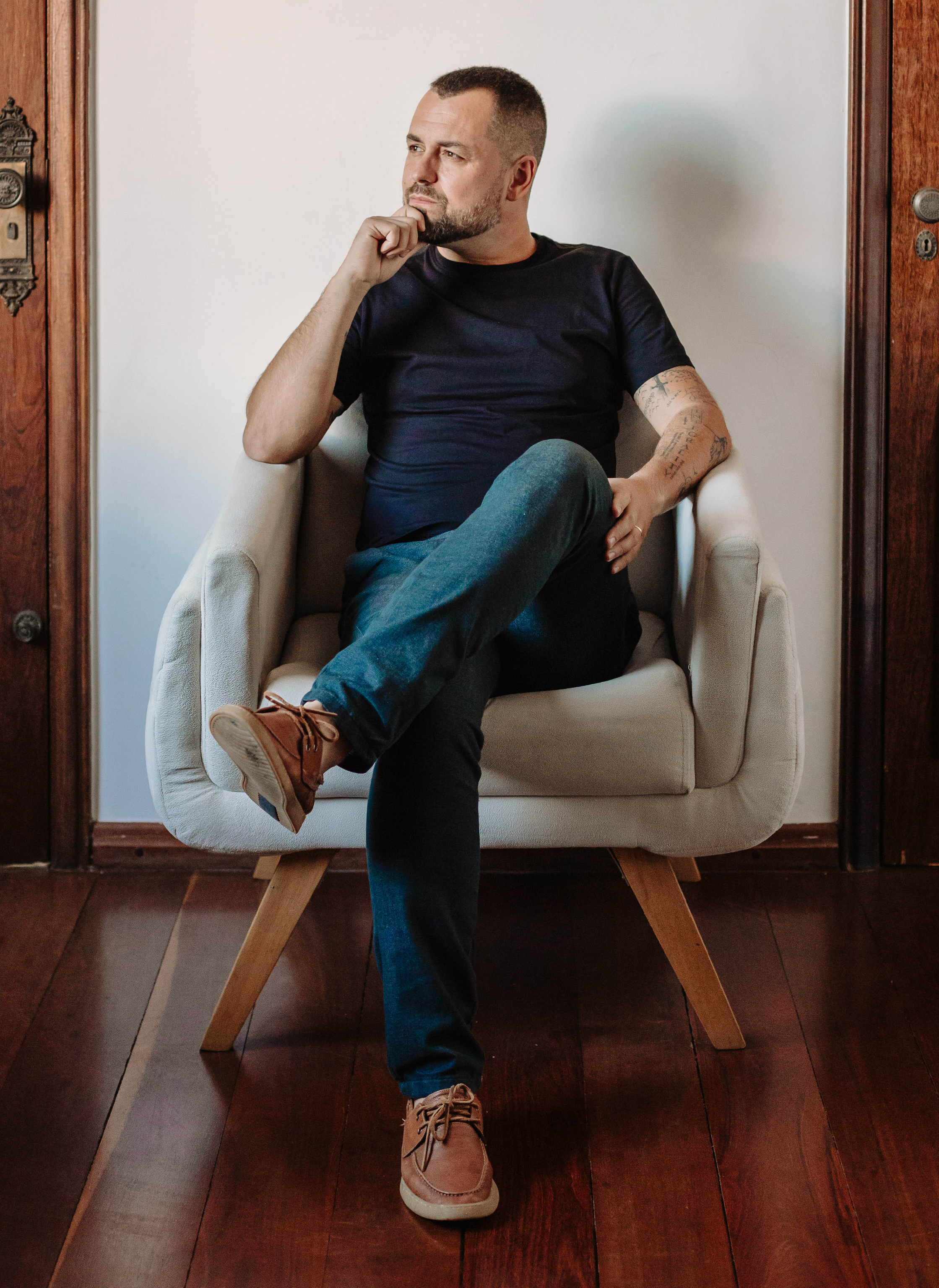 David Júnio Sentado